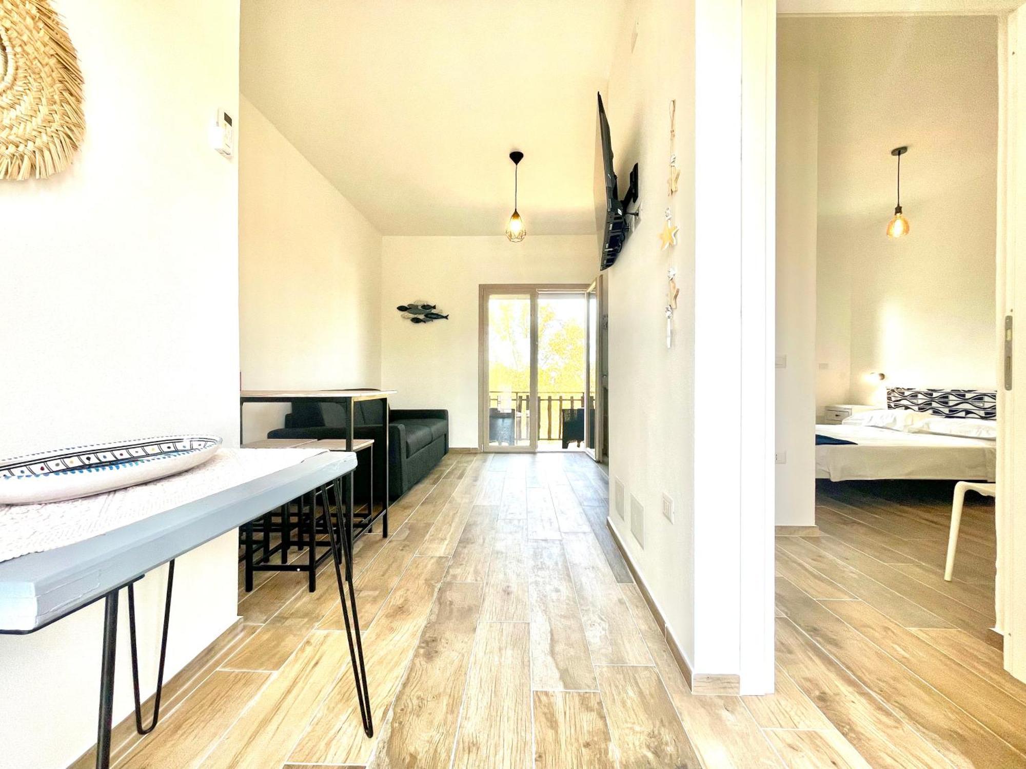 Le Corti Sarde Beach Apartments 바리사르도 외부 사진